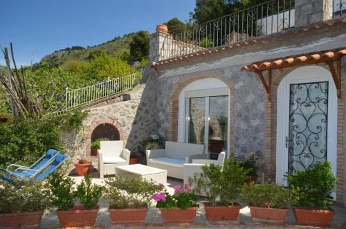 Le Ginestre di Capri BB & Holiday House Hotel in Anacapri