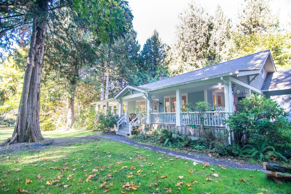 Mountain Meadows Inn & Chalet Suites Inn in Washington