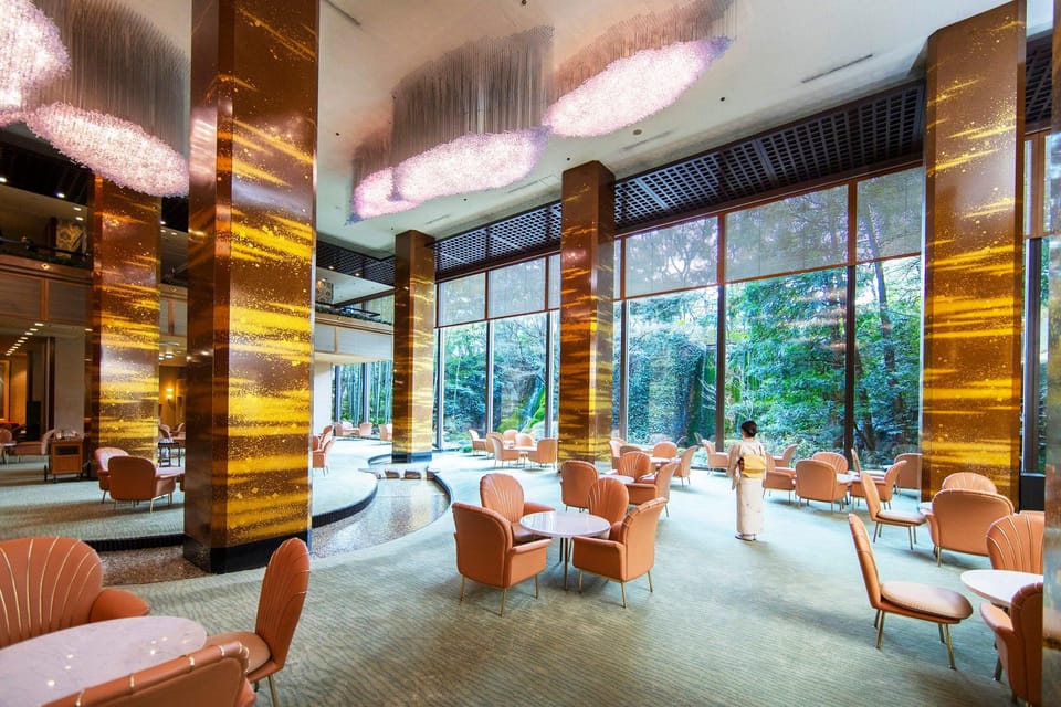 RIHGA Royal Hotel Osaka, Vignette Collection By IHG Hotel in Osaka