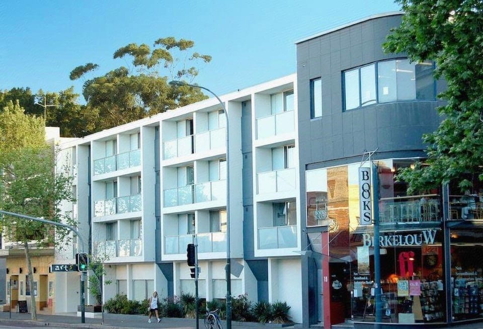 Oxford House Hotel in Sydney