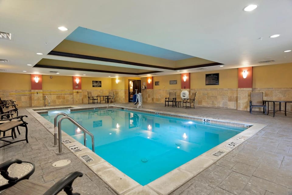 Holiday Inn Express Hotel & Suites DFW West - Hurst By IHG Hotel in Hurst