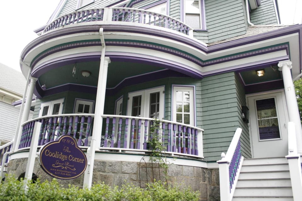 The Coolidge Corner Guest House: A Brookline Bed and Breakfast Inn in Brookline