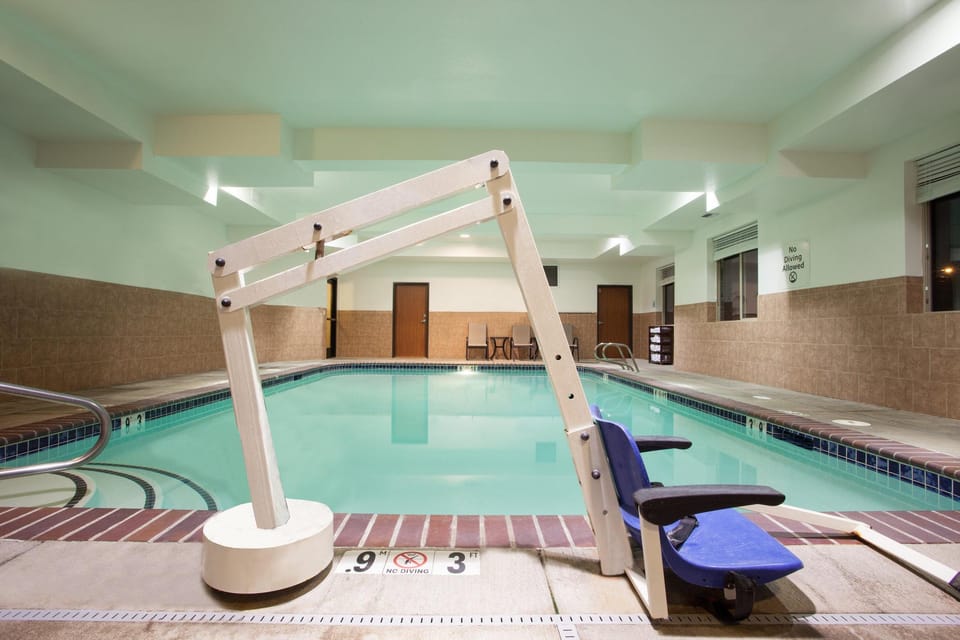Holiday Inn Express Newport By IHG Hotel in South Beach