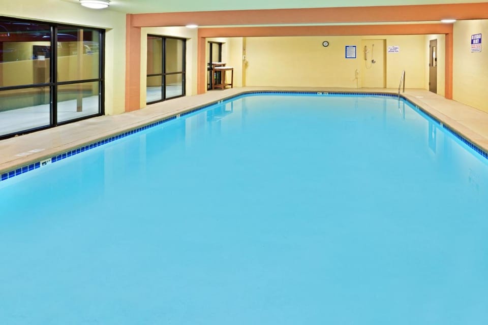 Holiday Inn Express Portland South - Lake Oswego By IHG Hotel in Lake Oswego