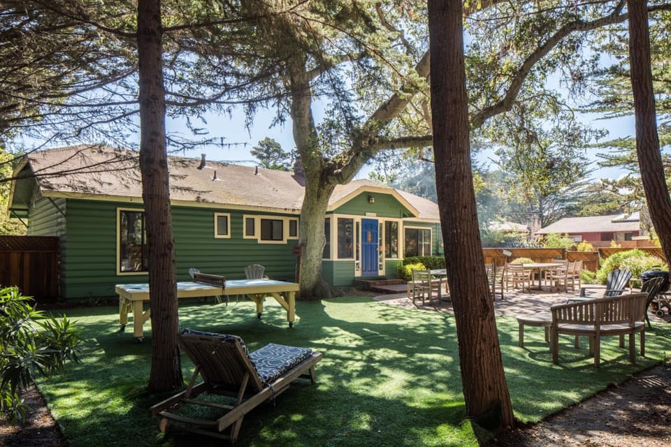 Andril Fireplace Cottages Hotel in Pacific Grove