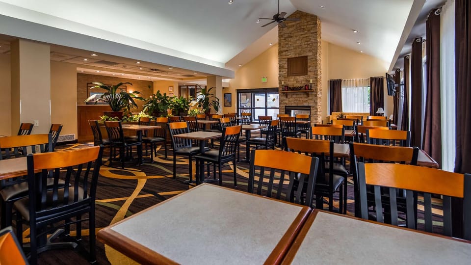 Best Western Galleria Inn & Suites Hotel in Cheektowaga