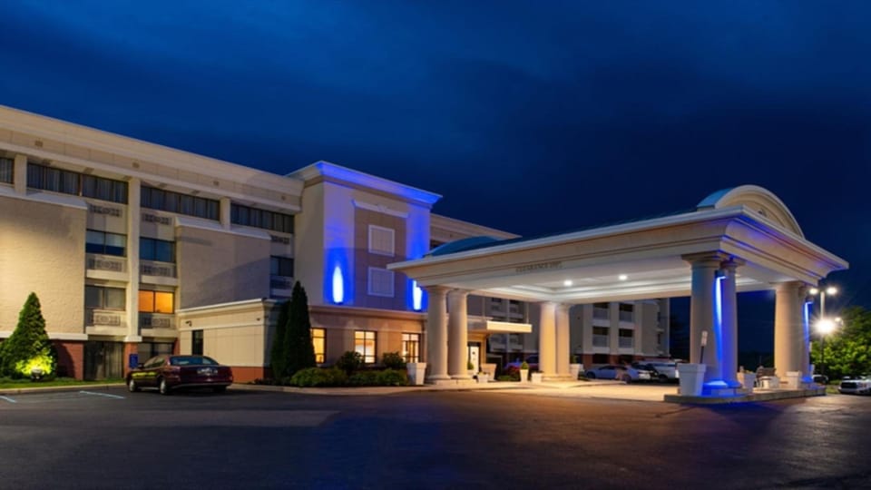 Holiday Inn Express Cincinnati West By IHG Hotel in Cincinnati