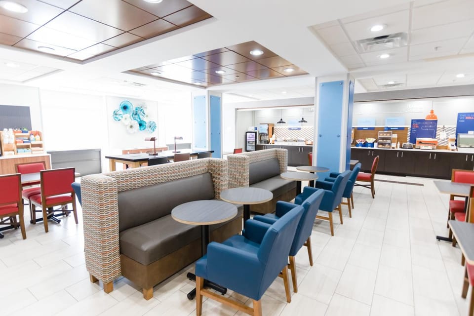 Holiday Inn Express & Suites Knoxville - Farragut by IHG Hotel in Farragut
