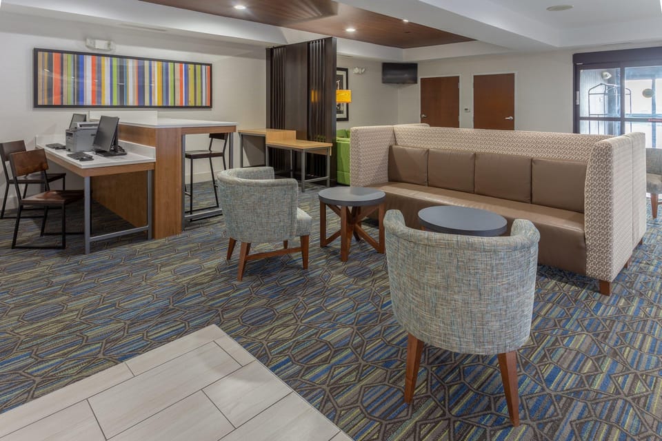 Holiday Inn Express Indianapolis Southeast Hotel By IHG Hotel in Indianapolis