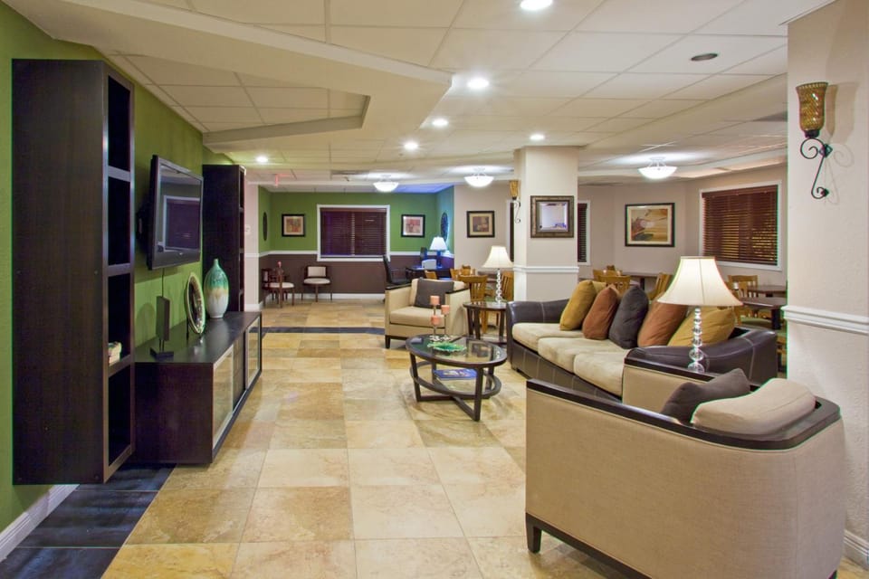 Holiday Inn Express West Palm Beach Metrocentre By IHG Hotel in West Palm Beach