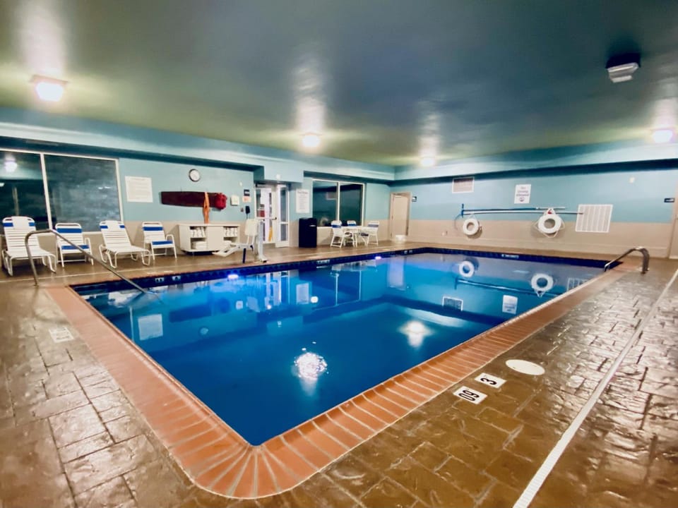 Holiday Inn Express Hotel & Suites Somerset Central By IHG Hotel in Somerset