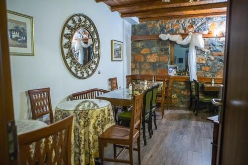 Montecristo Chalet Hotel in Decentralized Administration of Macedonia and Thrace