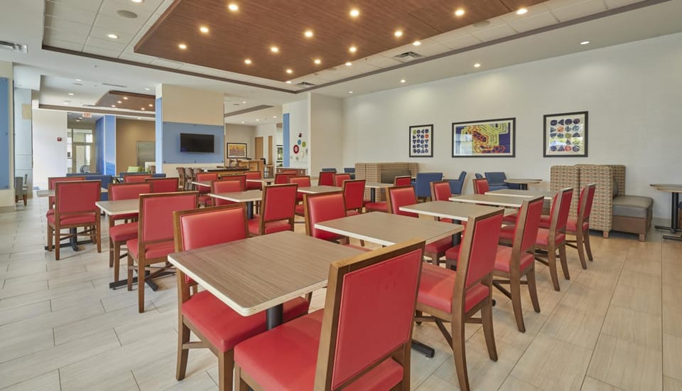 Holiday Inn Express Eugene-Springfield By IHG Hotel in Springfield