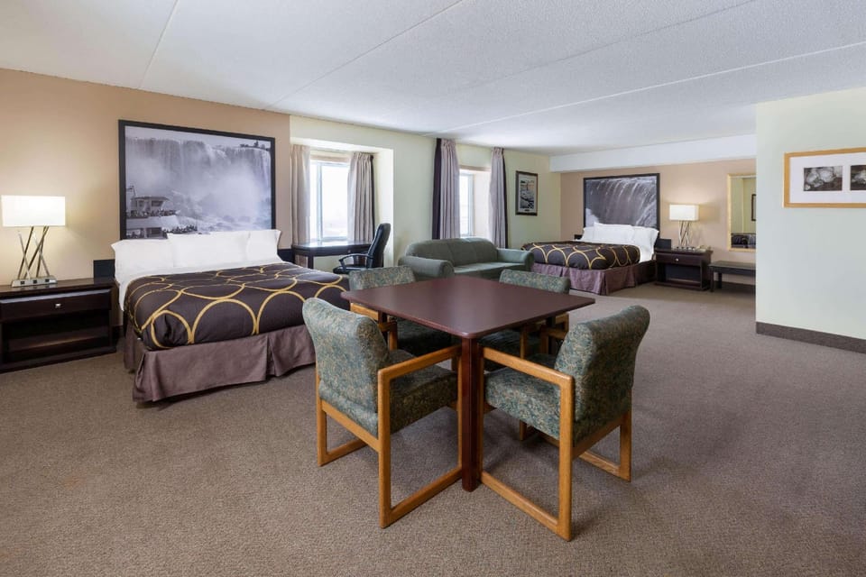 Suite room