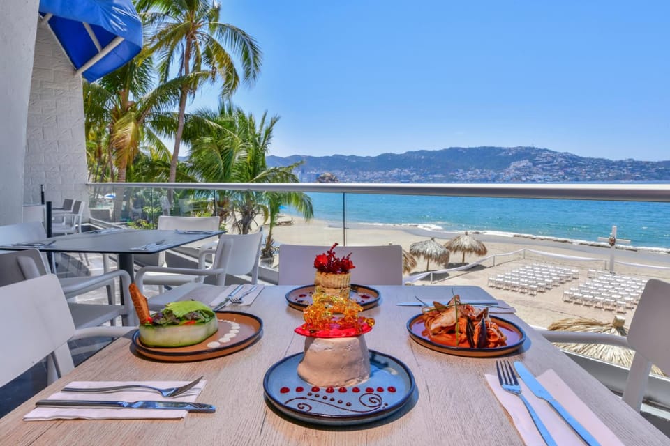 Krystal Beach Acapulco Hotel Hotel in Acapulco