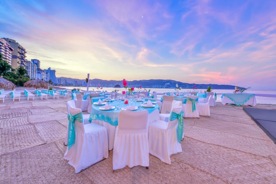Krystal Beach Acapulco Hotel Hotel in Acapulco
