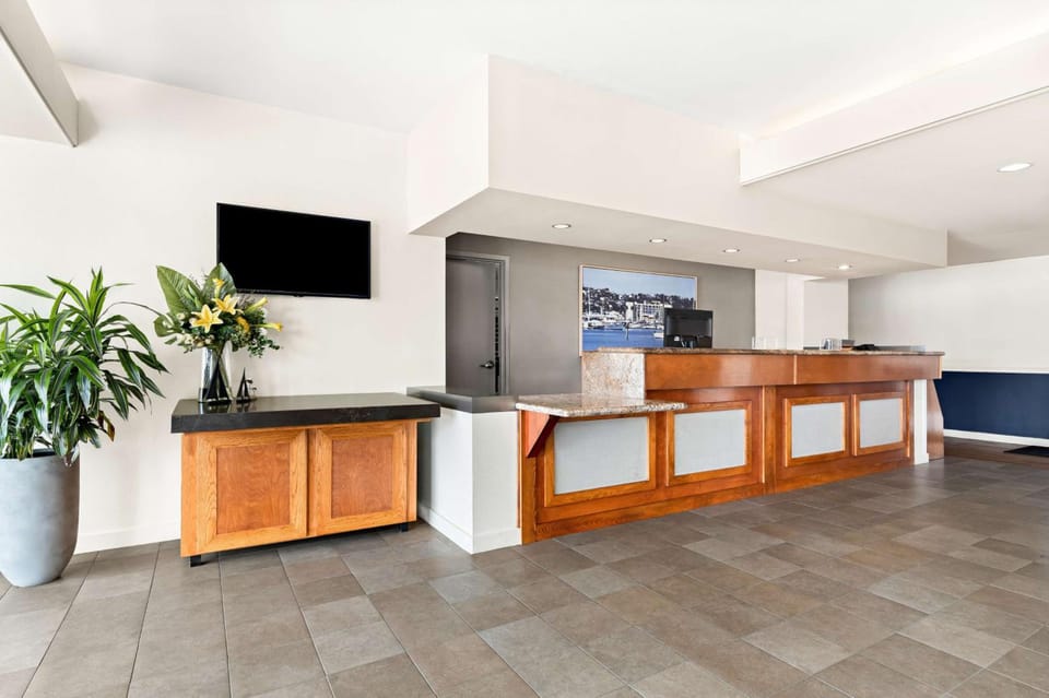 Best Western Yacht Harbor Hotel Hotel in Point Loma