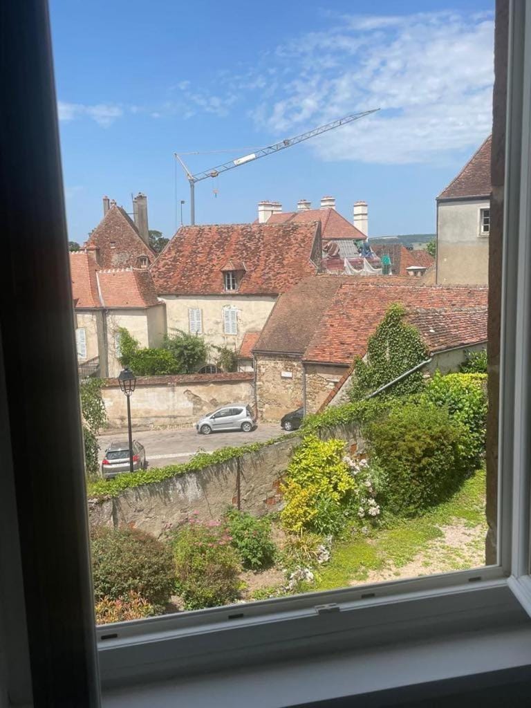 Hotel des Cymaises Hotel in Bourgogne-Franche-Comté