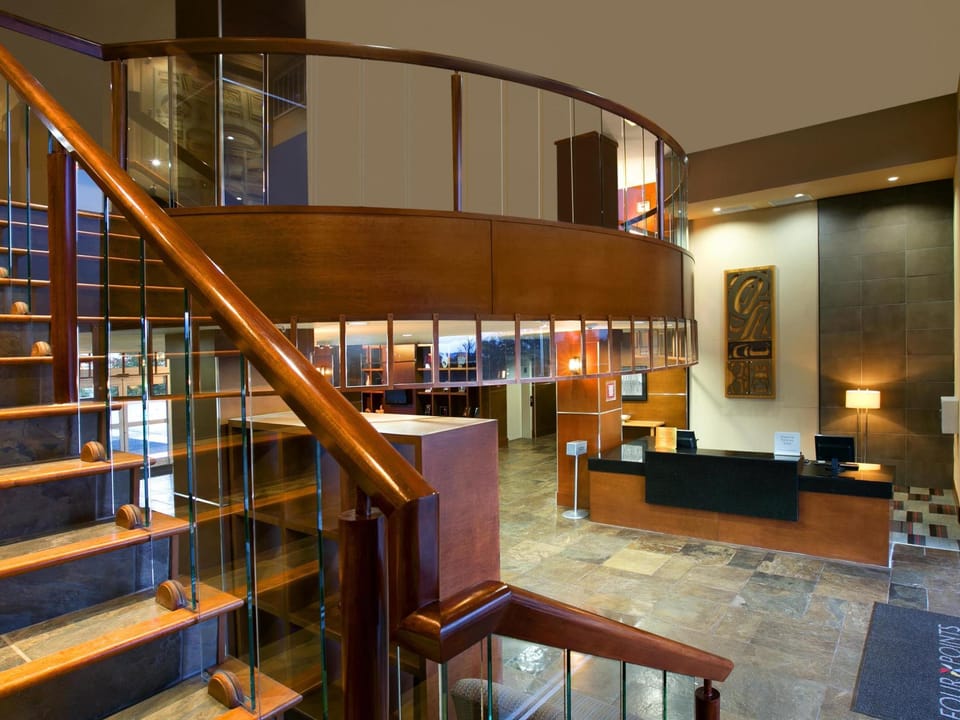 Four Points by Sheraton Victoria Gateway Hotel in Langford