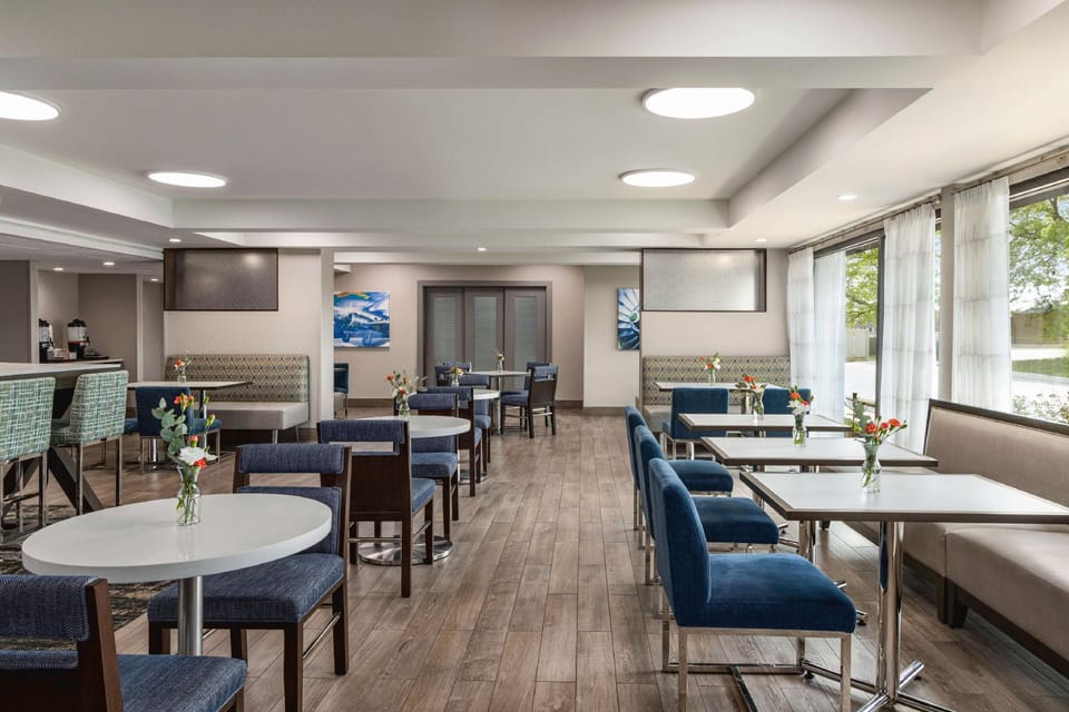 Hampton Inn Chicago-O'Hare Int'l. Airport Hotel in Schiller Park