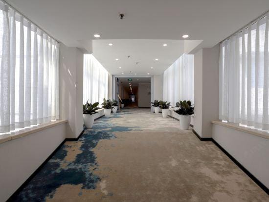 Xingming Lake Jinyan Hotel Hotel in Beijing