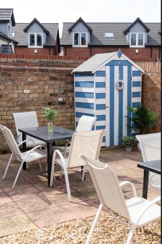 Megs Island Guest House Hotel in Cleethorpes