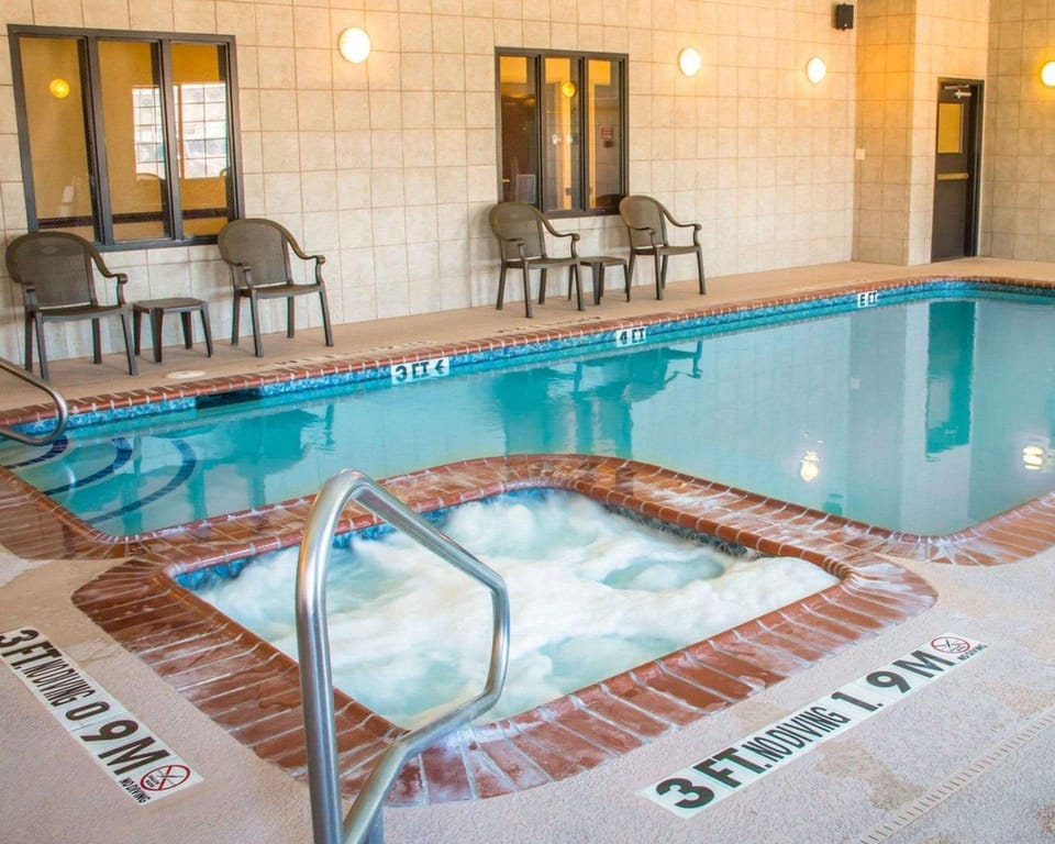 Sleep Inn & Suites at Six Flags Hotel in San Antonio