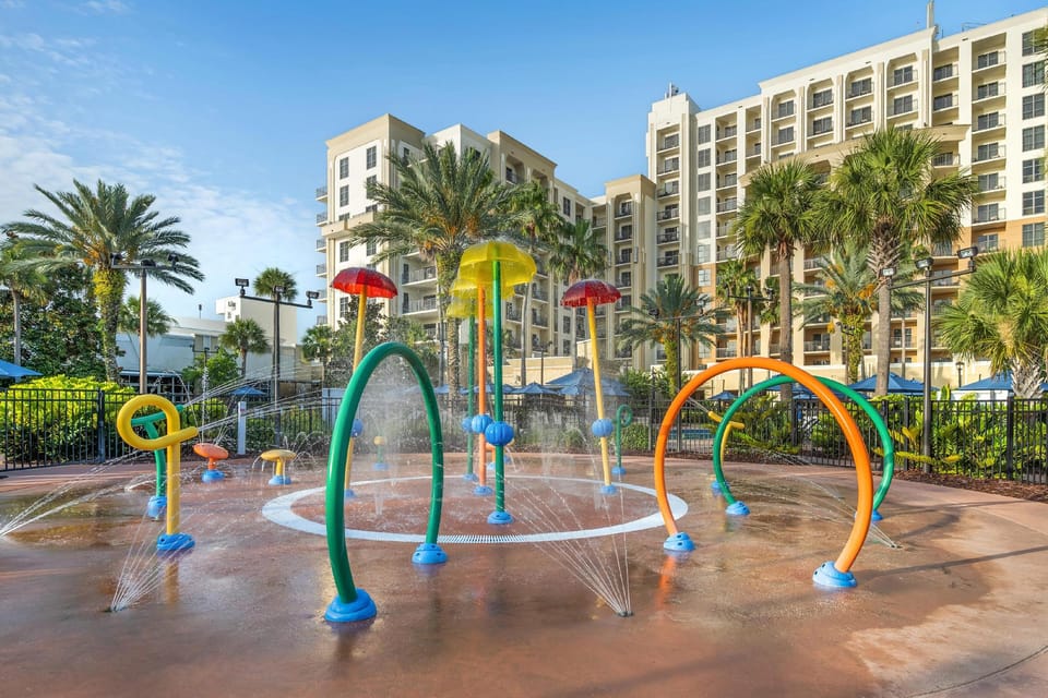 Hilton Grand Vacations Club Las Palmeras Orlando Hotel in Orlando