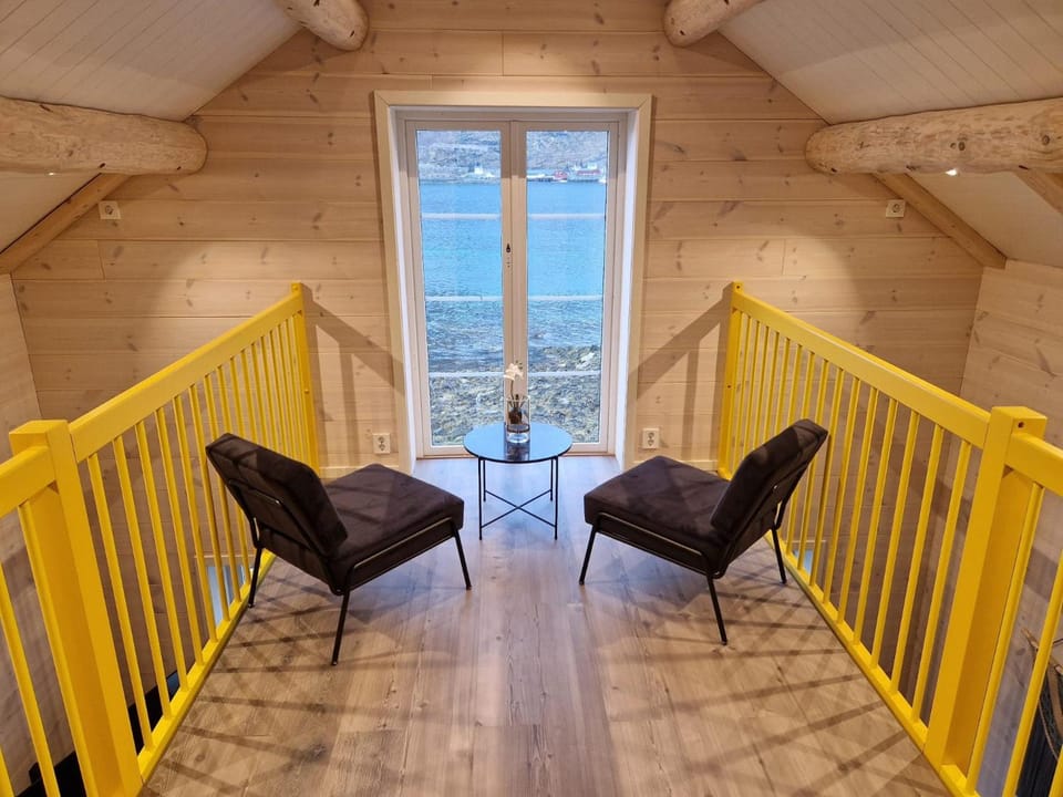 Andøy Vest Rorbuer Reine Lodge in Lofoten