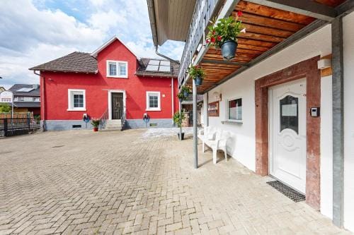 Gastehaus Viktoriya nur wenige Minuten zum Europa-Park Hotel in Rust