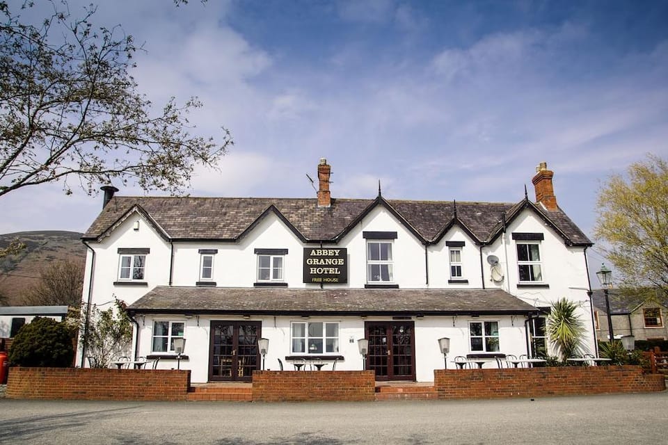 Abbey Grange Hotel Hotel in Llantysilio