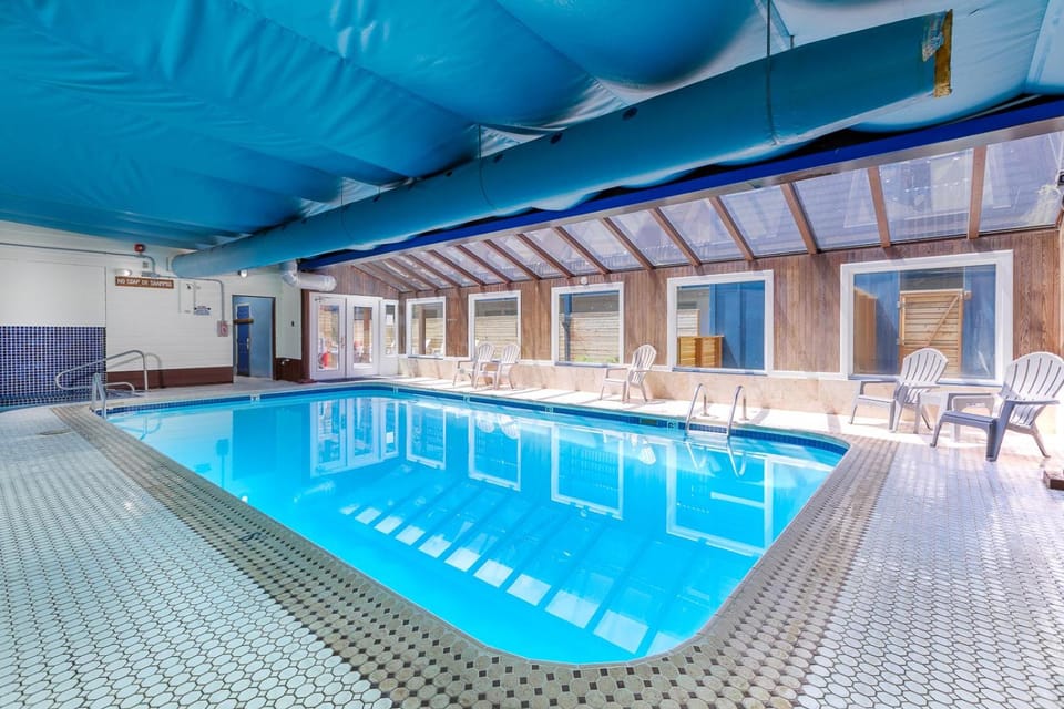 Surfland Hotel Hotel in Devils Lake