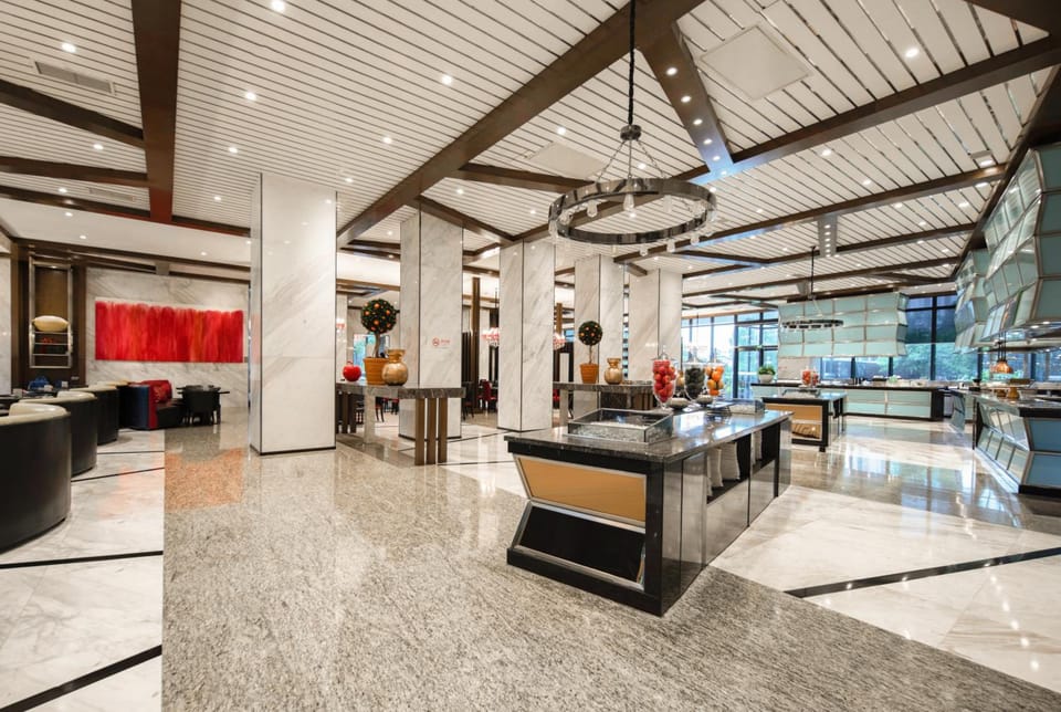 Holiday Inn Shanghai Hongqiao West By IHG Hotel in Shanghai