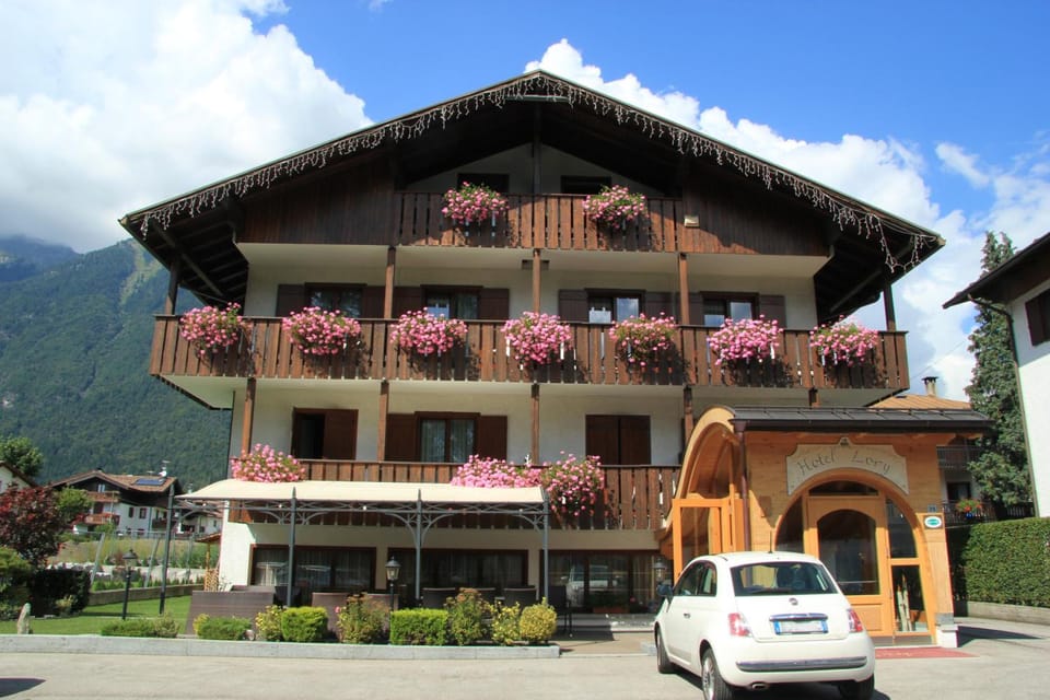 Hotel Lory Hotel in Pinzolo