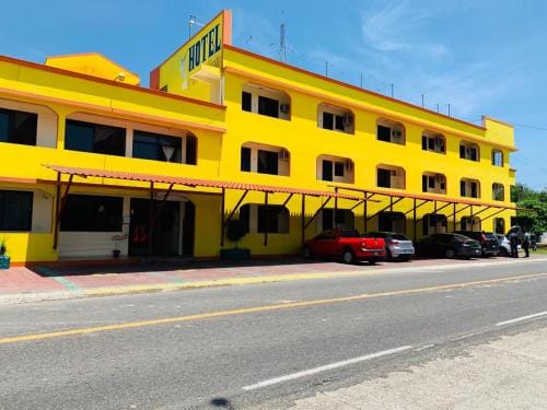 Hotel Sociedad y Maristas Hotel in Tecolutla