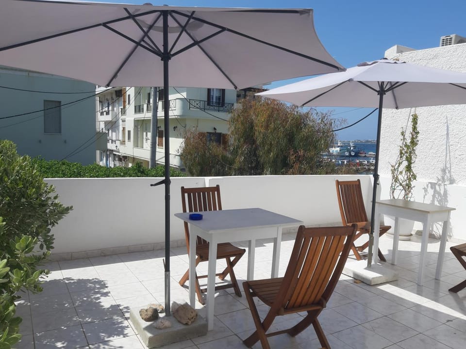 Castellino Naxos Inn in Naxos