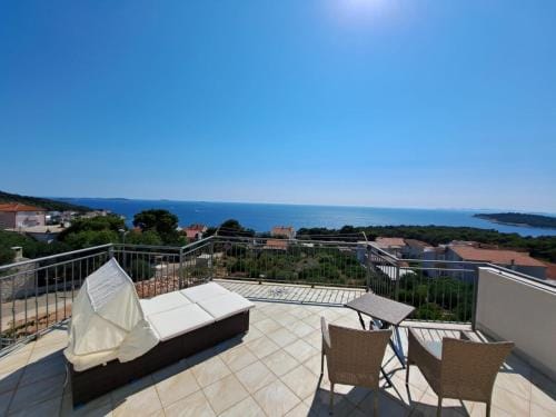 APARTMANI BELVEDERE BILO Hotel in Šibenik-Knin County, Croatia