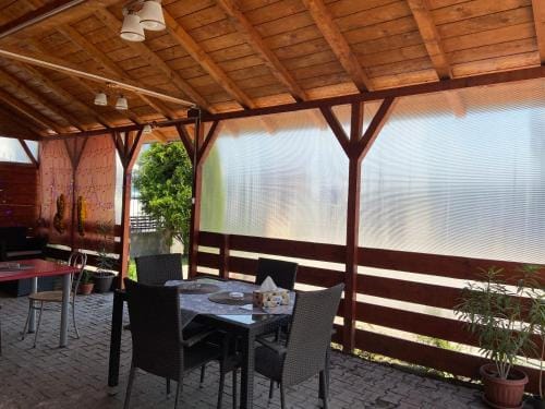 Pensiunea exotic Hotel in Craiova