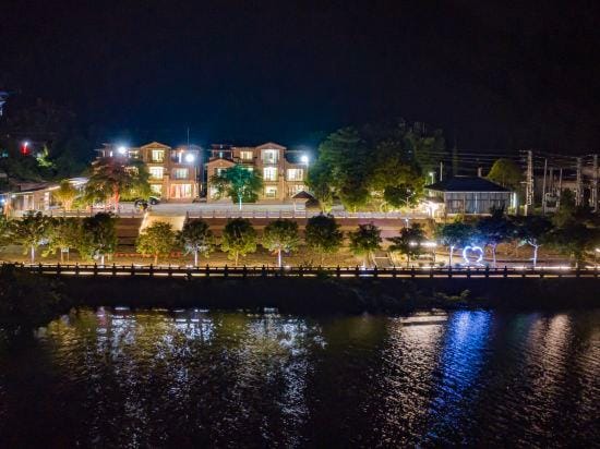 Three li long gorge lake house Hotel in Guangdong