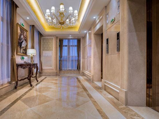 Baoluo Guizu International Hotel Hotel in China