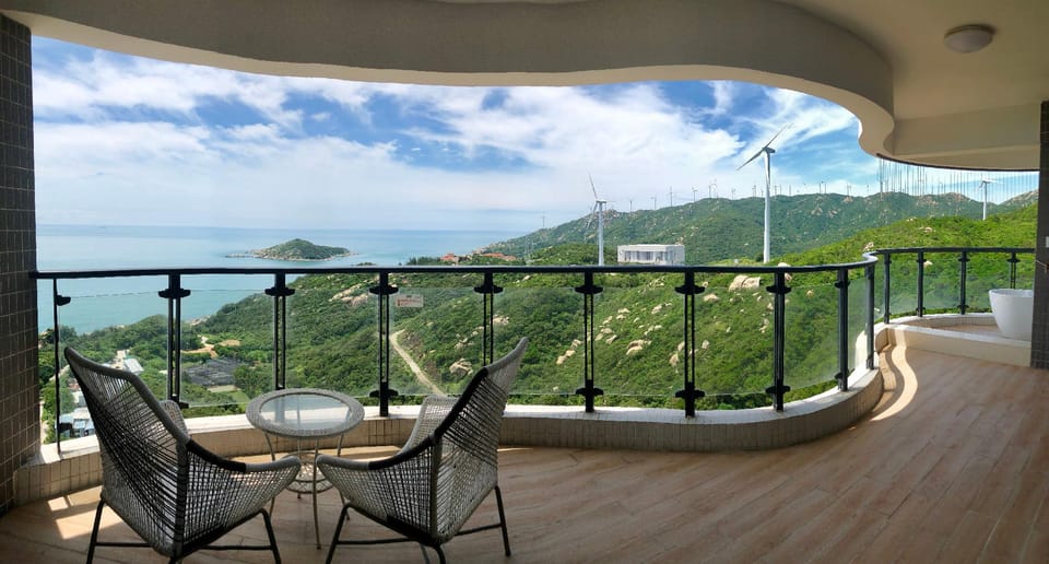 Peninsula Holiday Hotel Hotel in Guangdong