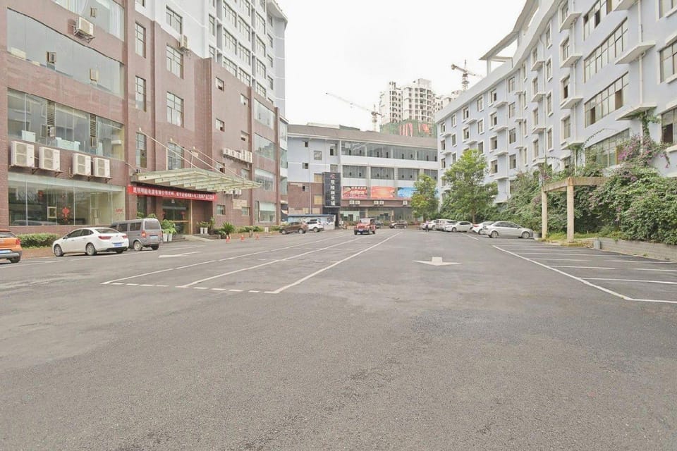Baling Hotel Hotel in China