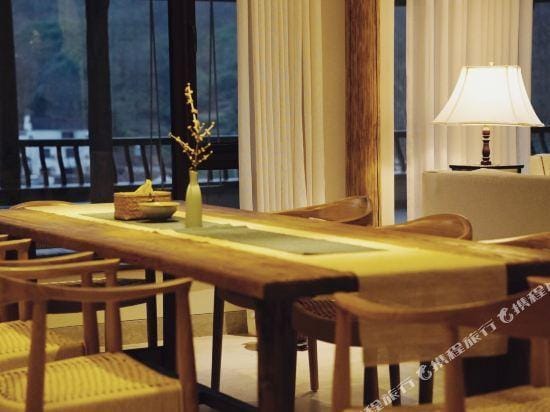 Chazi Anshe Guesthouse Hotel in China