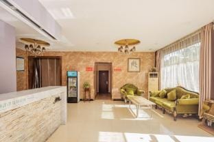Lazy Holiday Hotel (Quanjiao Aokang Pedestrian Street) Hotel in Jiangsu