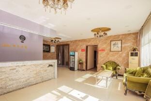 Lazy Holiday Hotel (Quanjiao Aokang Pedestrian Street) Hotel in Jiangsu