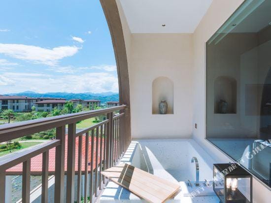 SongYang DongYangGuan TianYuan Resort Hotel in Zhejiang