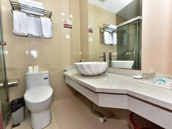 Ruili Hotel Hotel in Zhejiang