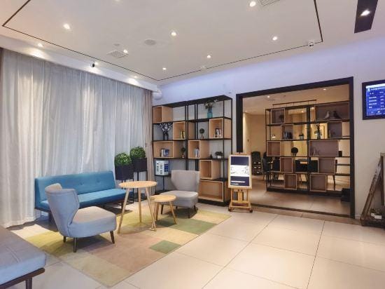 Home Inn Business Hotel (Xuzhou Pei County Investment International Branch) Hotel in Jiangsu