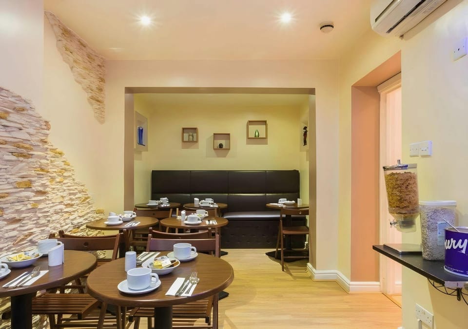 Notting Hill Gate Hotel Hotel in City of Westminster