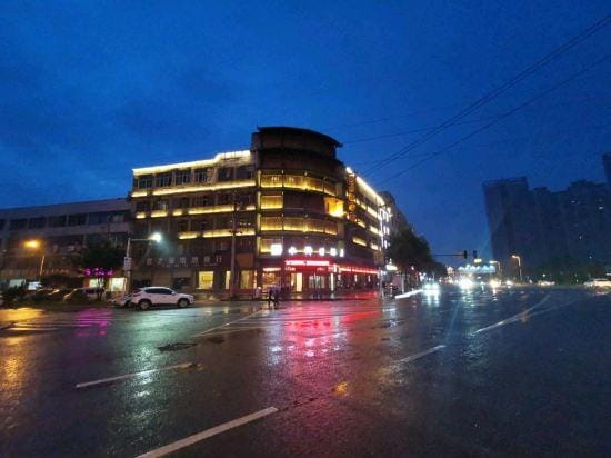 Huihe Water Margin Hotel (Guangfeng Passenger Transport Center Branch) Hotel in Zhejiang